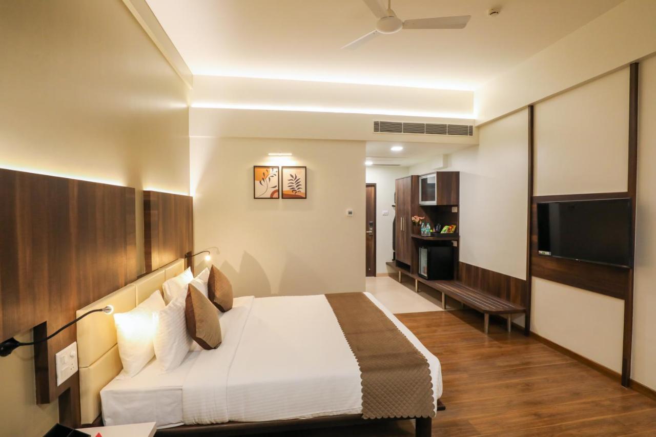 Spree Hotel Aurangabad ภายนอก รูปภาพ